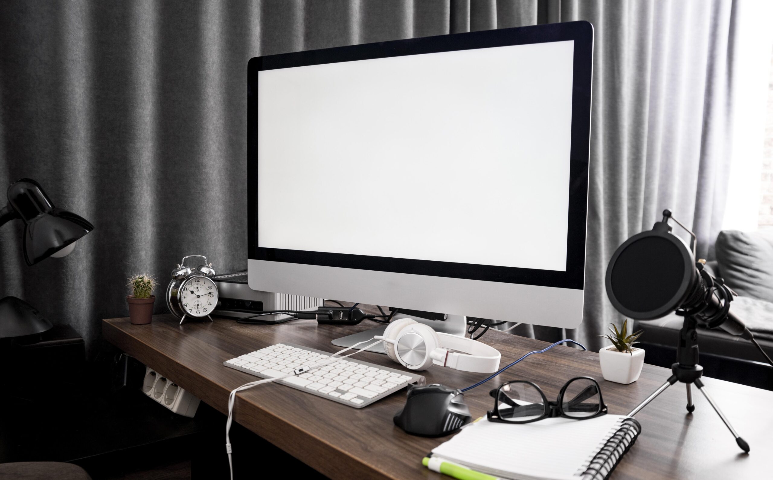 Elevate Your Gaming Experience with Black and White Gaming Setups: Unveiling the Secrets 101