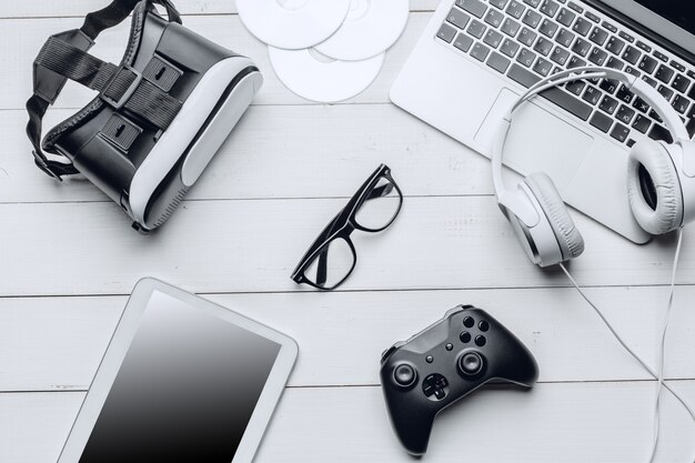 image 171 Elevate Your Gaming Experience with Black and White Gaming Setups: Unveiling the Secrets 101 Technology