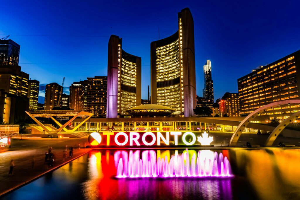 Top 5 Places to Visit in Canada: Vibrant City Life in Toronto, Canada
